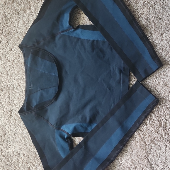 NWOT Under Armour x Misty Copeland Black & Blue Striped Long Sleeve Crop Top - Picture 4 of 10